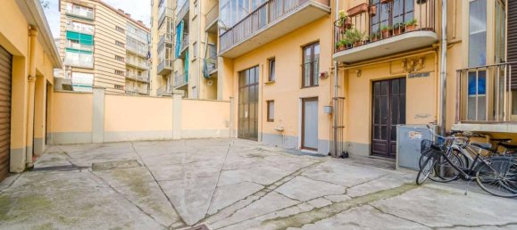 2 rooms Apartment in Turin, Italy No. 88526 13