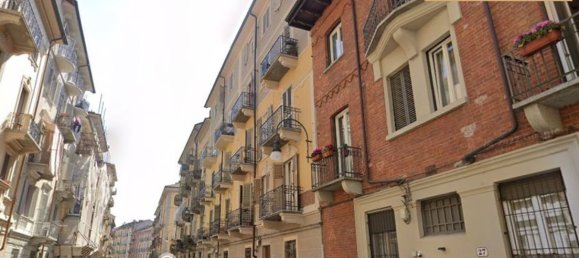 2 bedrooms Apartment in Turin, Italy No. 354271 2