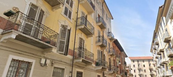 2 bedrooms Apartment in Turin, Italy No. 354271 3