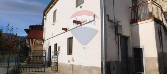 Дом с 5 комнатами в Преторо, Италия № 130607 24