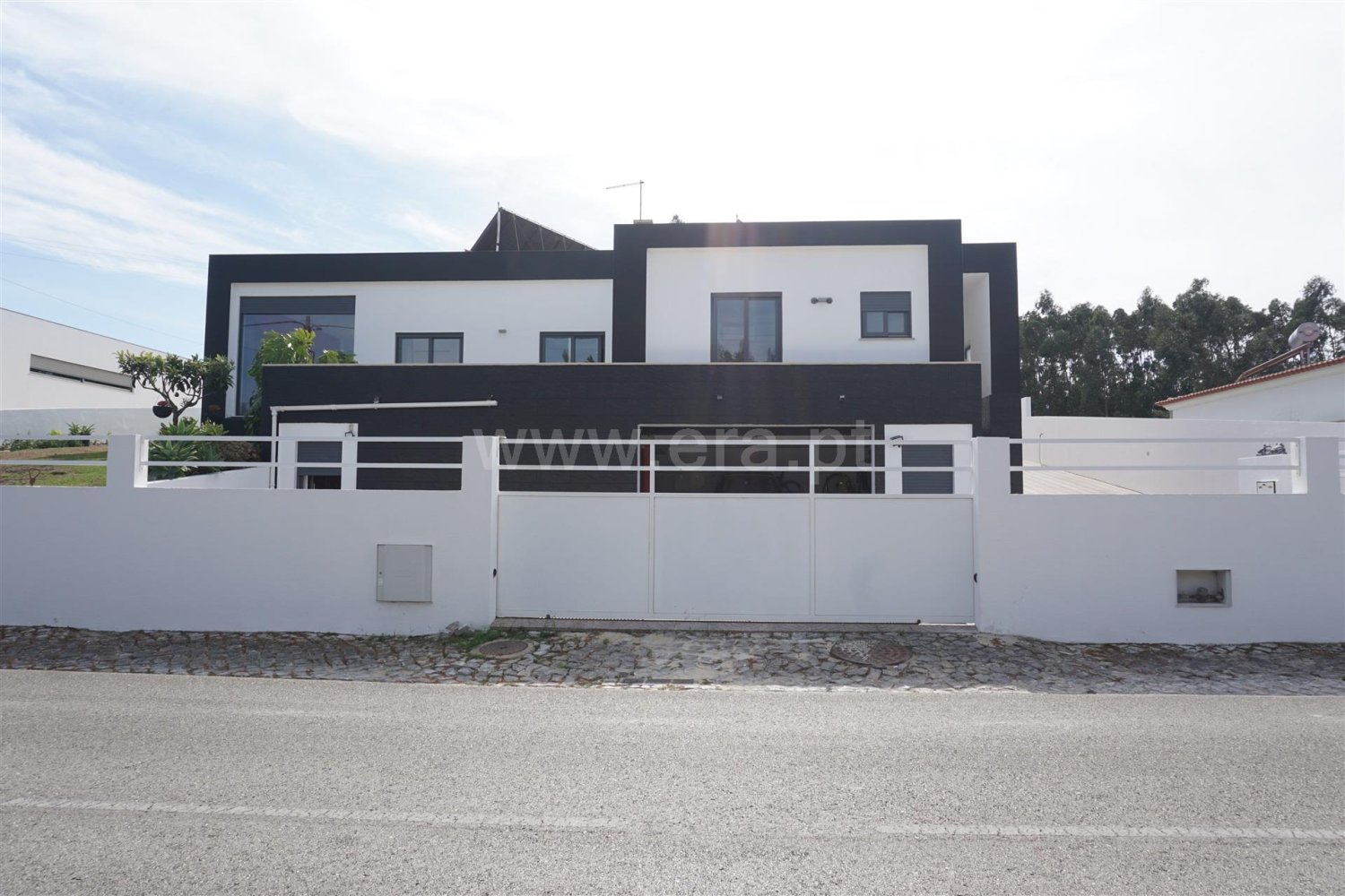 Дом с 4 спальнями в Калдаш да Раинья, Португалия № 323782