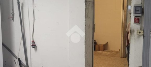 1-Zimmer Gewerbliche Immobilie in Credaro, Italy, Nr. 287953 16