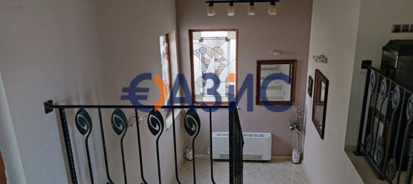 4 Schlafzimmer Wohnung in Kosharitsa, Bulgaria, Nr. 1022 30