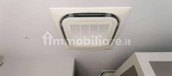 5 rooms Commercial property in Lucca, Italy No. 84545 10