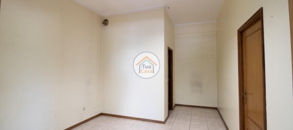Коммерческая недвижимость 88м² в Визеу, Португалия № 60707 3