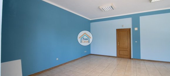 Коммерческая недвижимость 88м² в Визеу, Португалия № 60707 15
