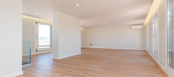 4 bedrooms Duplex in Loures, Portugal No. 127298 3