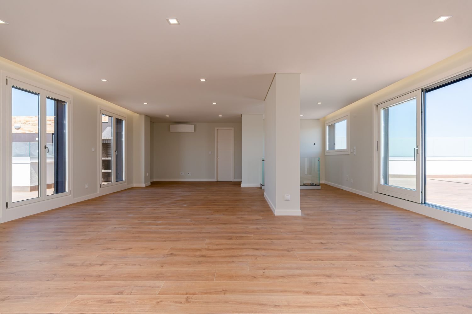 4 bedrooms Duplex in Loures, Portugal No. 127298