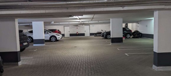 Estacionamiento en Rhein-Erft, Germany No. 324313 6