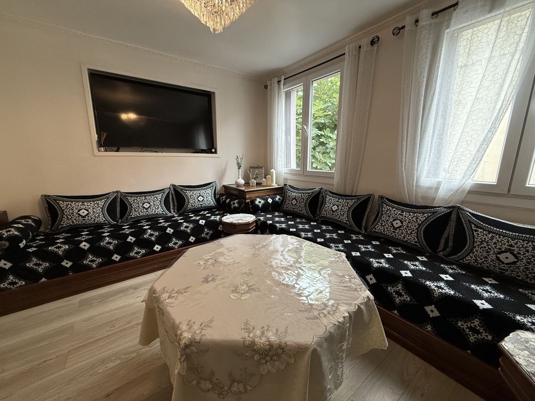 3 bedrooms House in Bobigny, France No. 176524