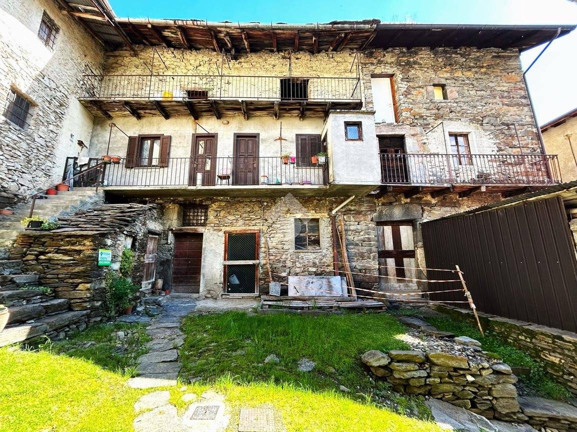 3 bedrooms Apartment in Cosio Valtellino, Italy No. 227153