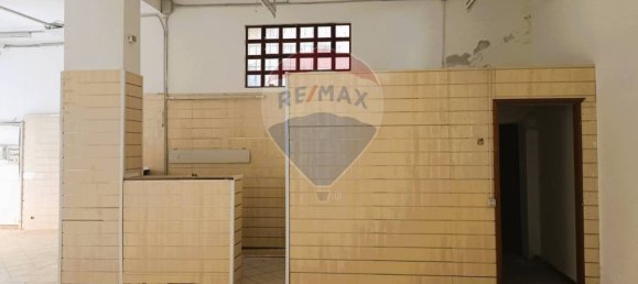 1 room Commercial property in Cagliari, Italy No. 46580 7