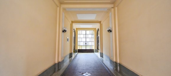 2 rooms Apartment in Turin, Italy No. 8621 26