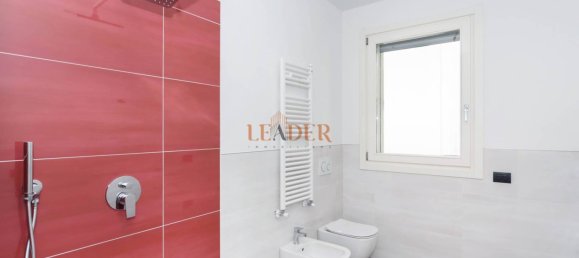 2 bedrooms Apartment in Bergamo, Italy No. 299211 16