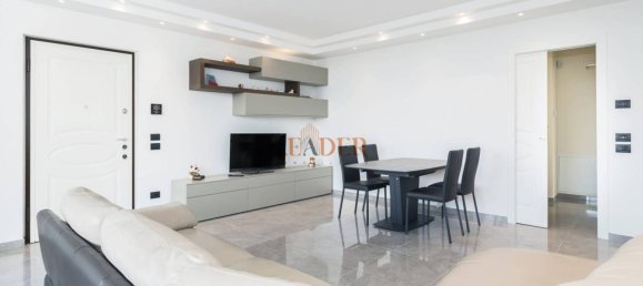 2 bedrooms Apartment in Bergamo, Italy No. 299211 4