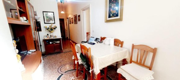 3 rooms Apartment in Bari, Italy No. 174092 3