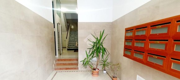 3 rooms Apartment in Bari, Italy No. 174092 19