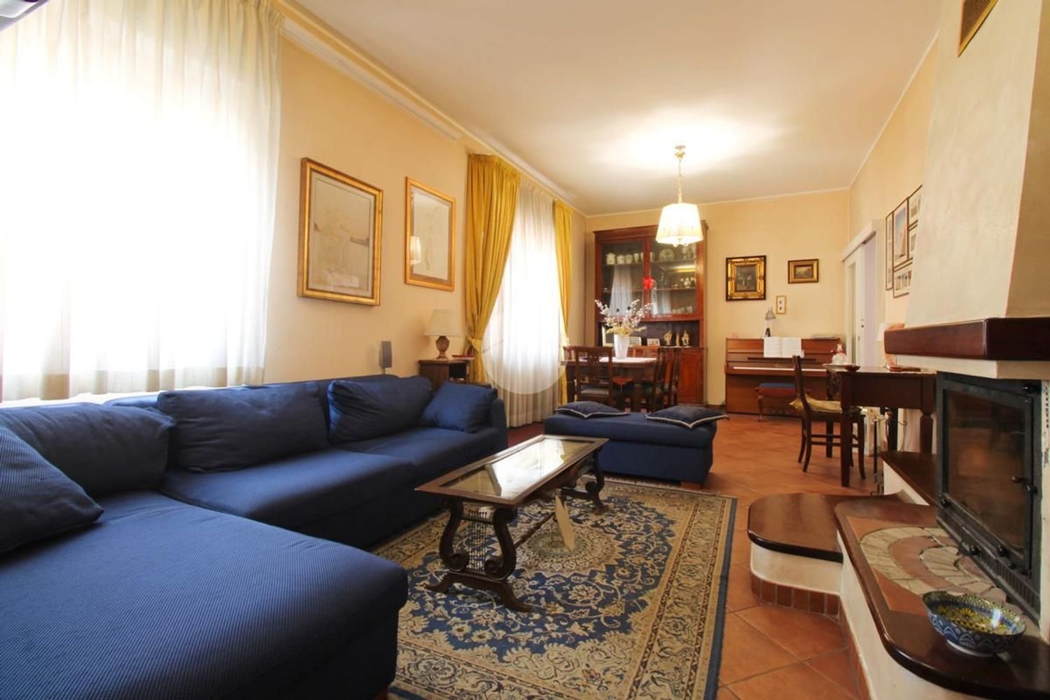 5 rooms Apartment in Teramo, Italy No. 28325