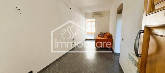 6 rooms Apartment in Empoli, Italy No. 35342 7