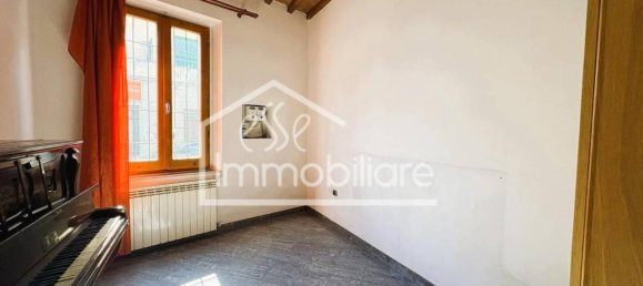 6 rooms Apartment in Empoli, Italy No. 35342 67