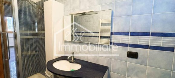 6 rooms Apartment in Empoli, Italy No. 35342 11