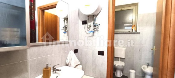 4-Zimmer Gewerbliche Immobilie in Arona, Italy, Nr. 206580 6