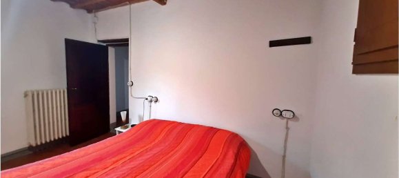 Квартира с 5 комнатами в Ареццо, Италия № 163710 30