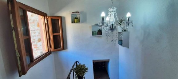 Квартира с 5 комнатами в Ареццо, Италия № 163710 15