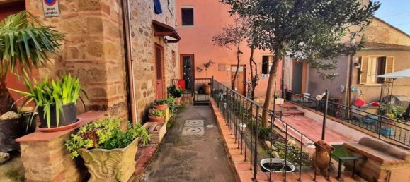 Квартира с 5 комнатами в Ареццо, Италия № 163710 5