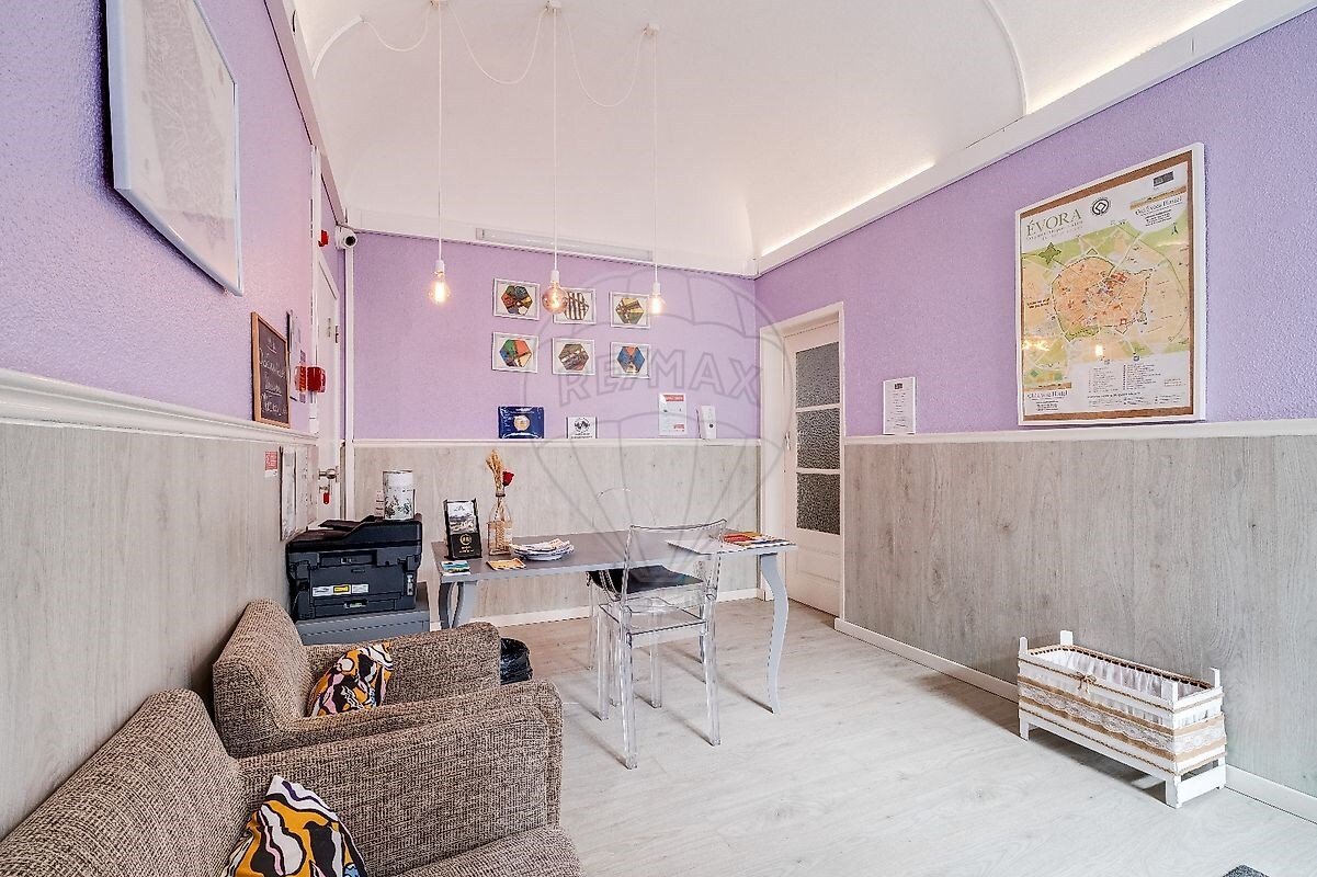 6 bedrooms Building in Evora, Portugal No. 208994