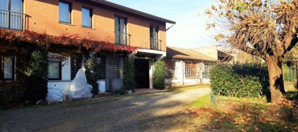 7-Zimmer Villa in Arsago Seprio, Italy, Nr. 224964 13