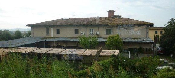 7-salle Appartement à San Miniato, Italy No. 199506 48