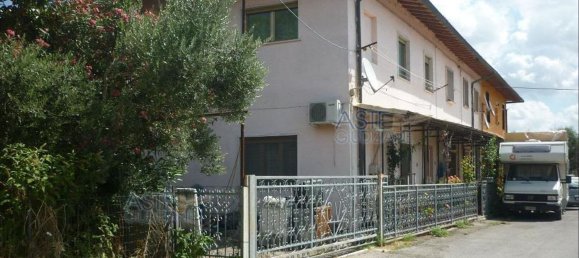 7-salle Appartement à San Miniato, Italy No. 199506 45