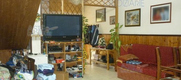 7-salle Appartement à San Miniato, Italy No. 199506 18