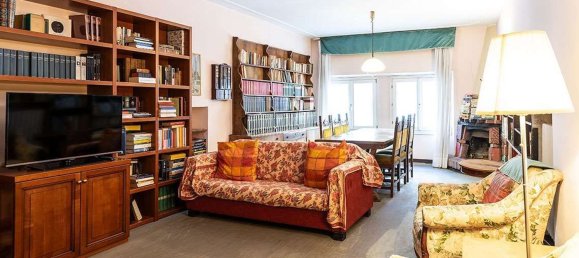 8 rooms Apartment in Reggio Emilia, Italy No. 145721 5