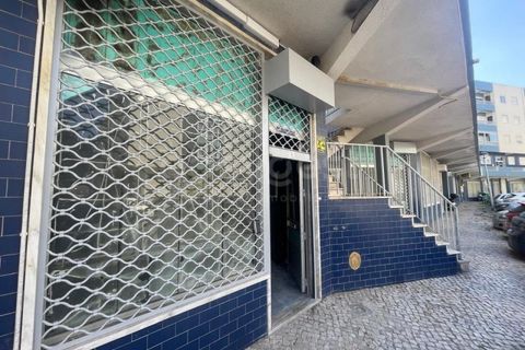 83m² Commercial property in Loures, Portugal No. 303058