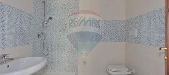 Apartamento de 2 dormitorios en Turin, Italy No. 103273 9