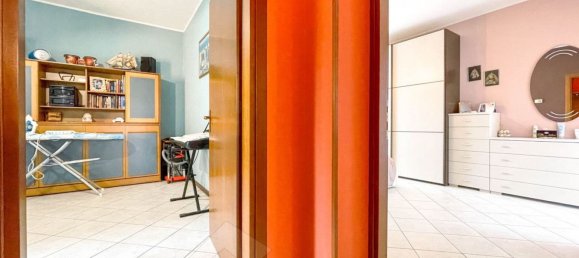 5 bedrooms House in Cavaglio d'Agogna, Italy No. 377469 11