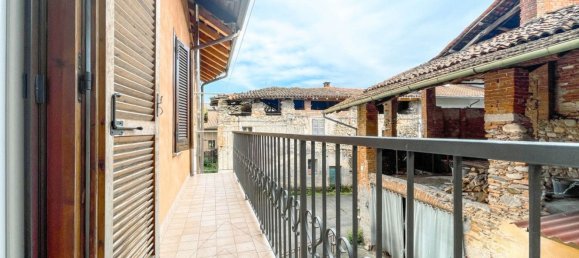 5 bedrooms House in Cavaglio d'Agogna, Italy No. 377469 13