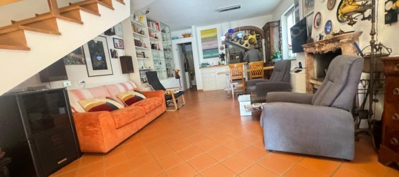 5 rooms House in Pietrasanta, Italy No. 114106 41