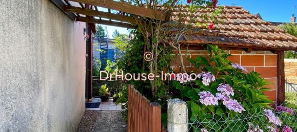 4 chambres Maison à Léré, France No. 63170 11