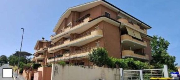 Квартира с 2 комнатами в Рим, Италия № 219292 7