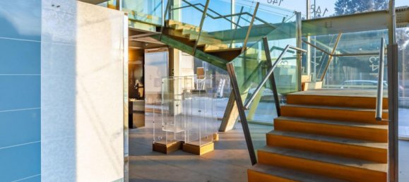 1900m² Warehouse in Viareggio, Italy No. 376346 9