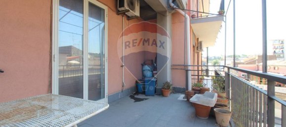 2 Schlafzimmer Wohnung in Catania, Italy, Nr. 304097 4