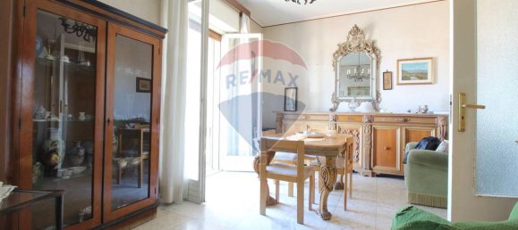 2 Schlafzimmer Wohnung in Catania, Italy, Nr. 304097 9