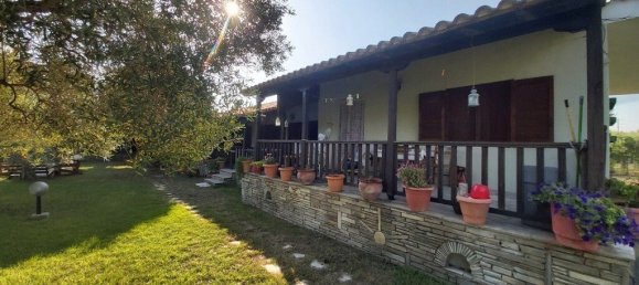 200m² Property in Chalkidiki, Greece No. 3880 4