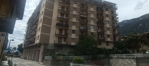 5 rooms Apartment in Saint Vincent, Italy No. 306692 2
