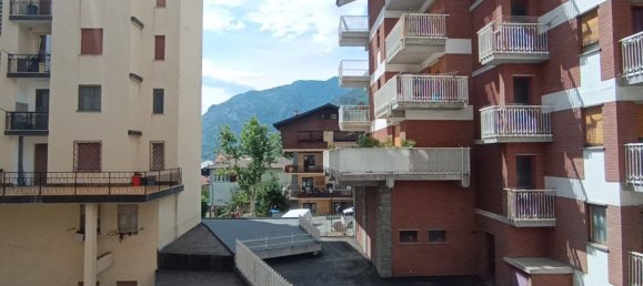 5 rooms Apartment in Saint Vincent, Italy No. 306692 9
