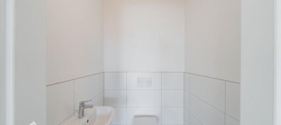 2غرفة شقة في Liesing, Austria رقم 139601 8