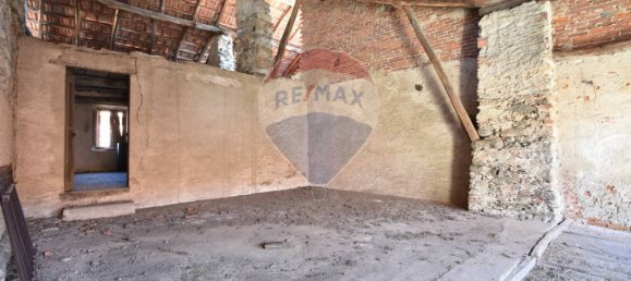 3 bedrooms House in Gozzano, Italy No. 264295 11